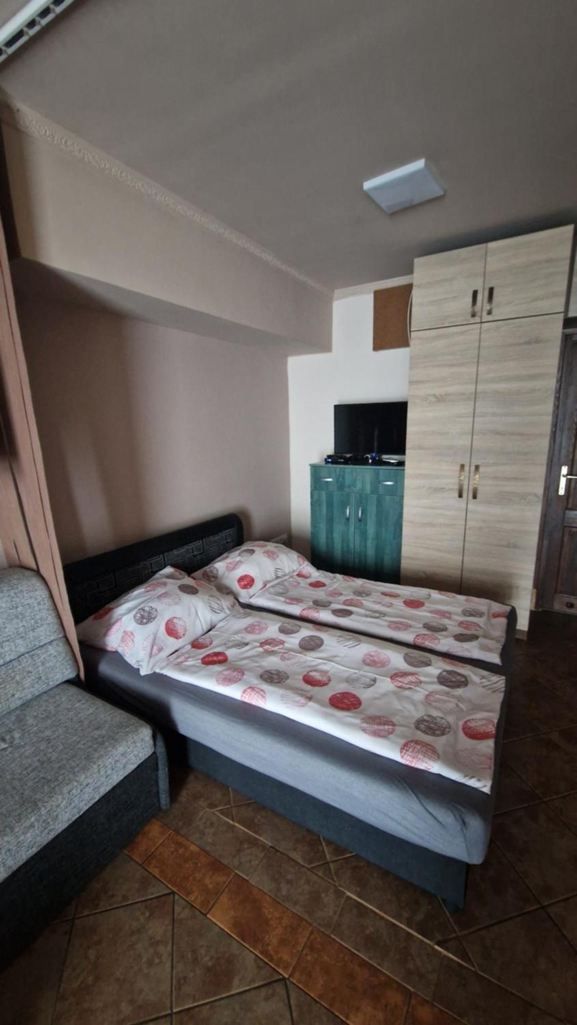 Splendor Apartman Debreţin Exterior foto